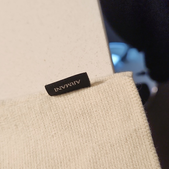 Armani sweater - Picture 3 of 4